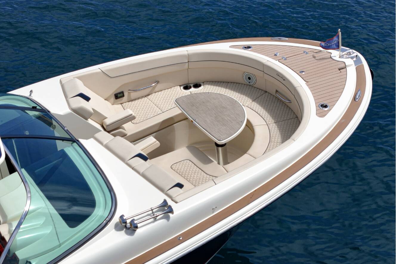 A photo of this 2024 Chris-Craft LAUNCH 35 GT