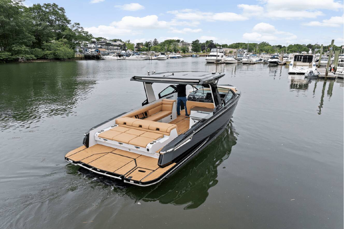 A photo of this 2024 Aviara AV32