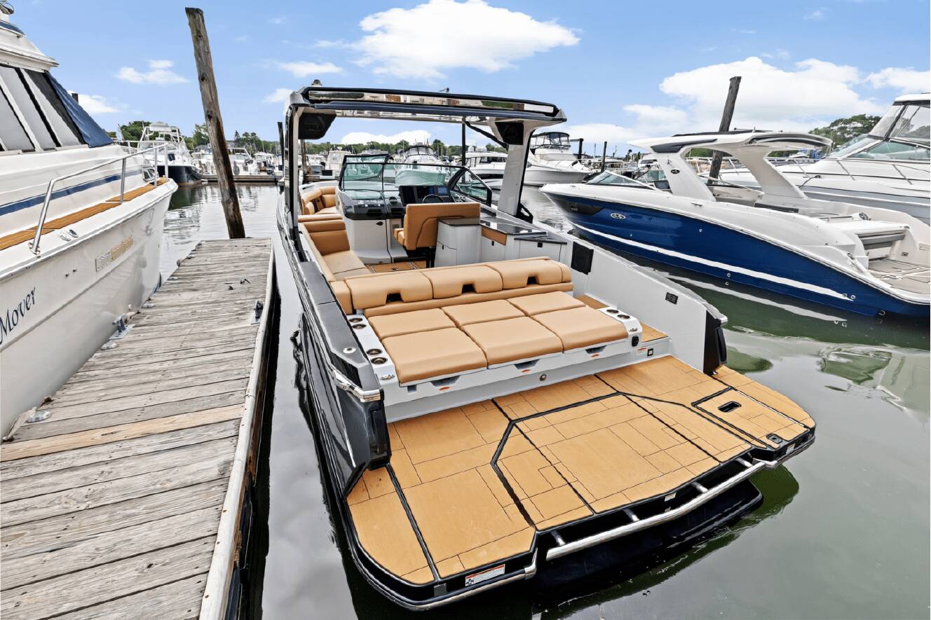 A photo of this 2024 Aviara AV32