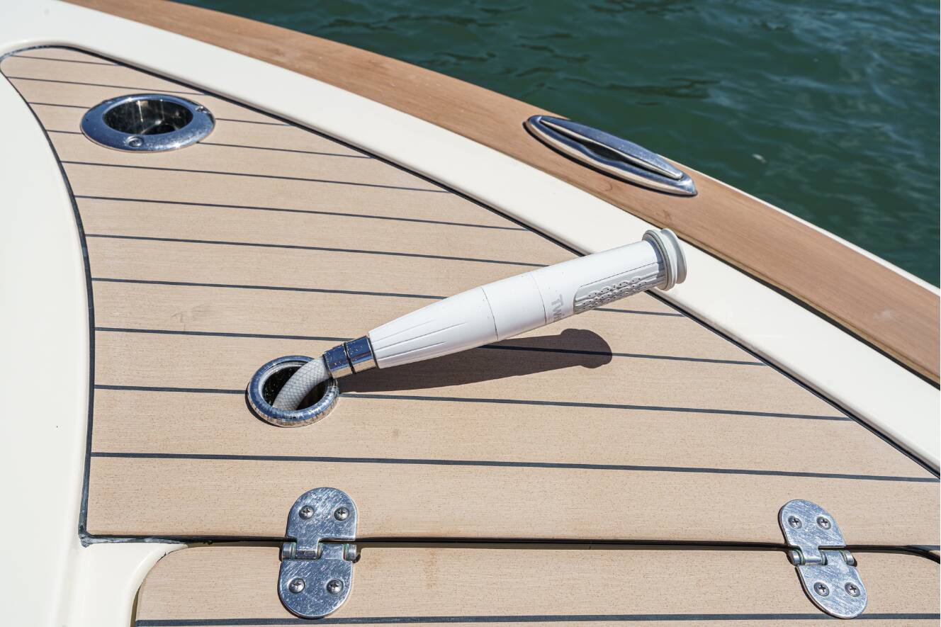 A photo of this 2024 Chris-Craft LAUNCH 35 GT