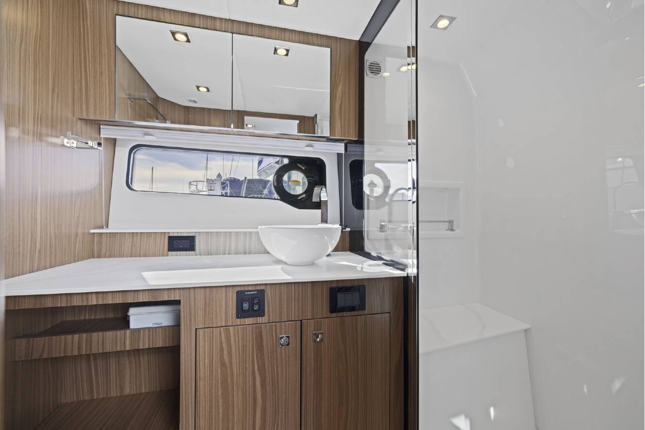 A photo of this 2026 Cruisers Yachts 50 GLS Outboard
