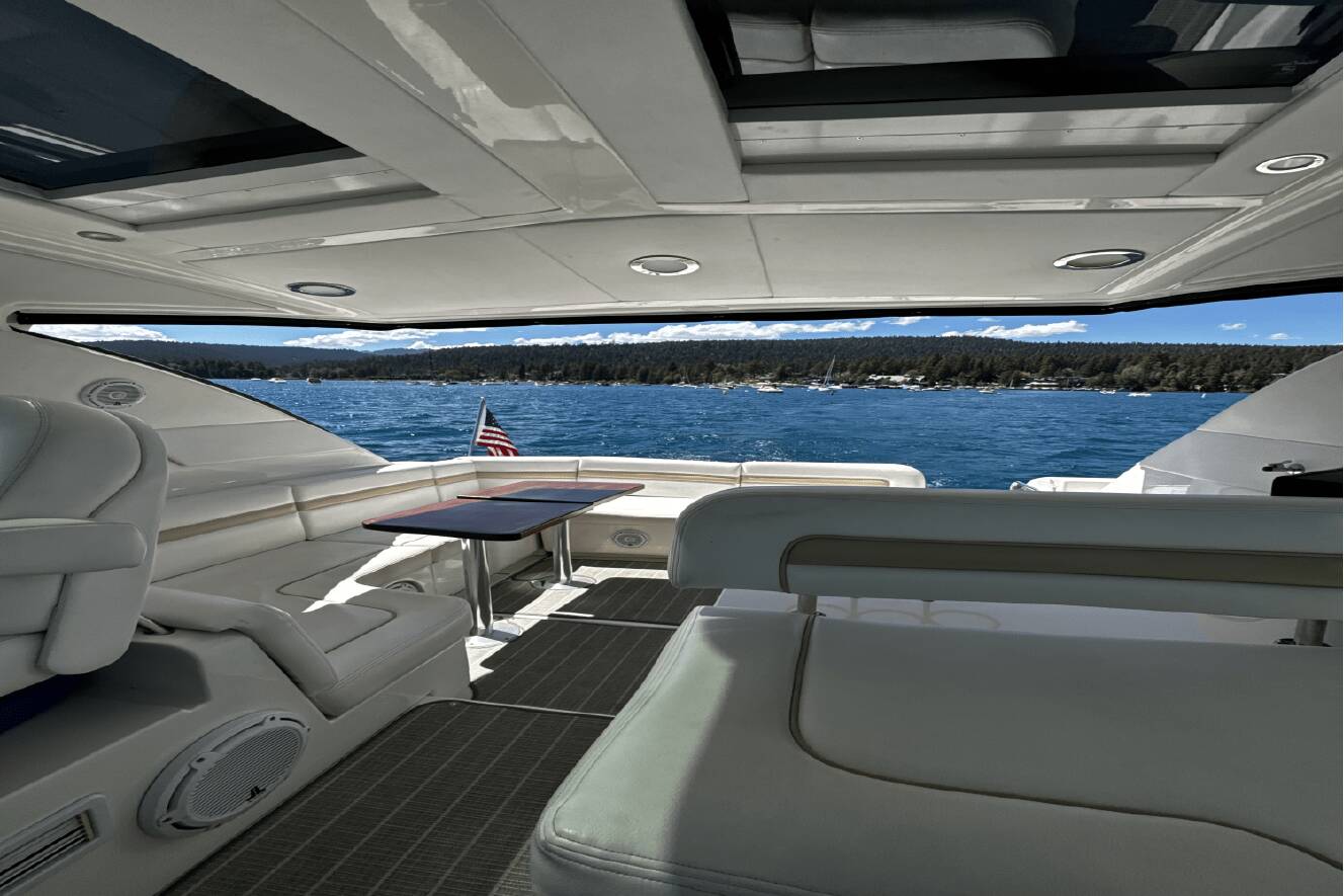 A photo of this 2010 Sea Ray 470 SUNDANCER