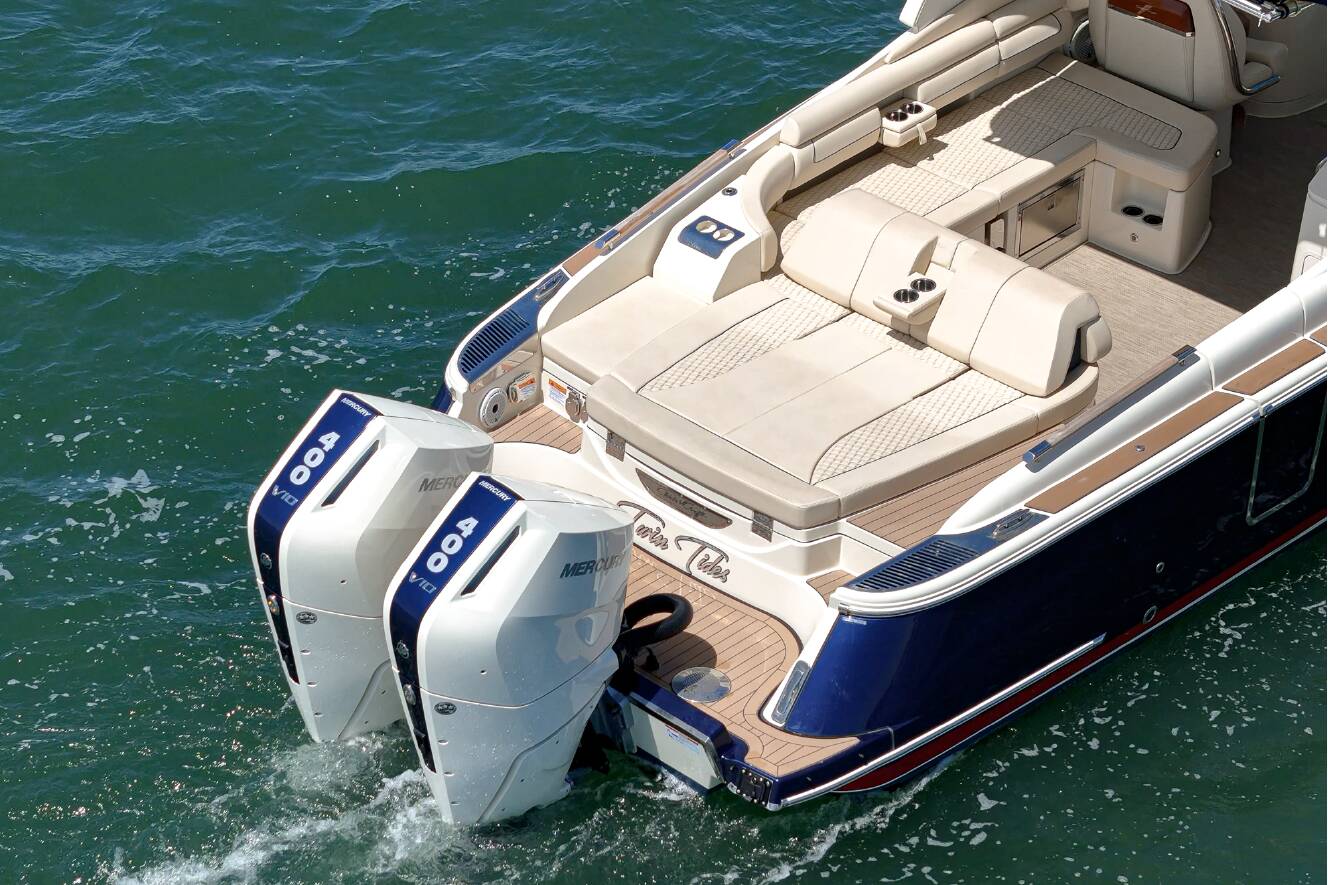 A photo of this 2024 Chris-Craft LAUNCH 35 GT