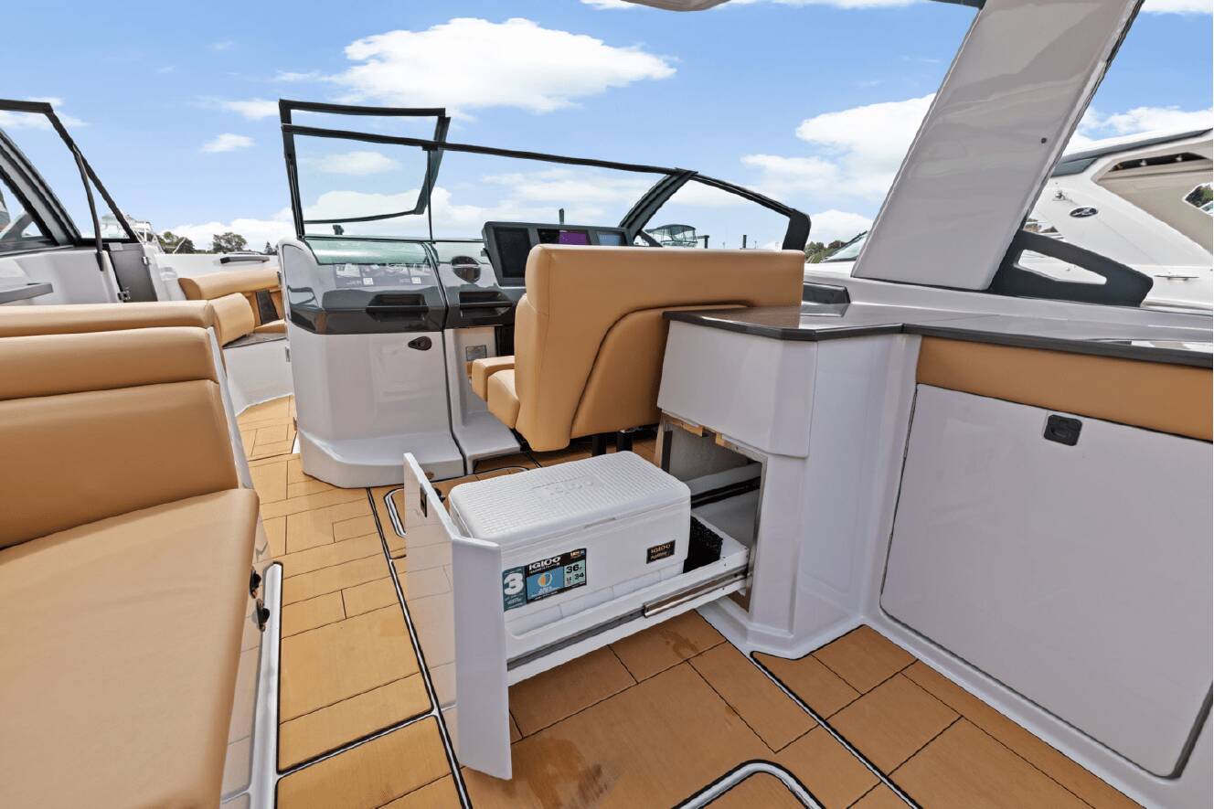 A photo of this 2024 Aviara AV32