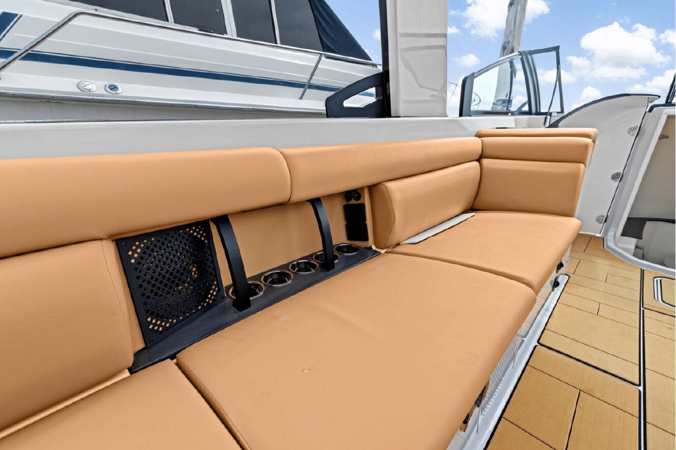 A photo of this 2024 Aviara AV32