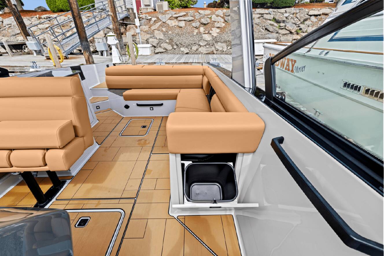 A photo of this 2024 Aviara AV32