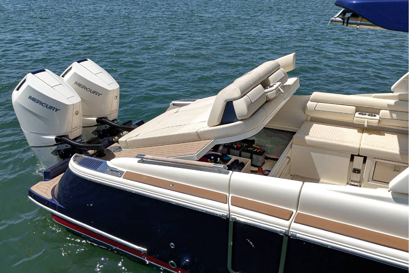 A photo of this 2024 Chris-Craft LAUNCH 35 GT