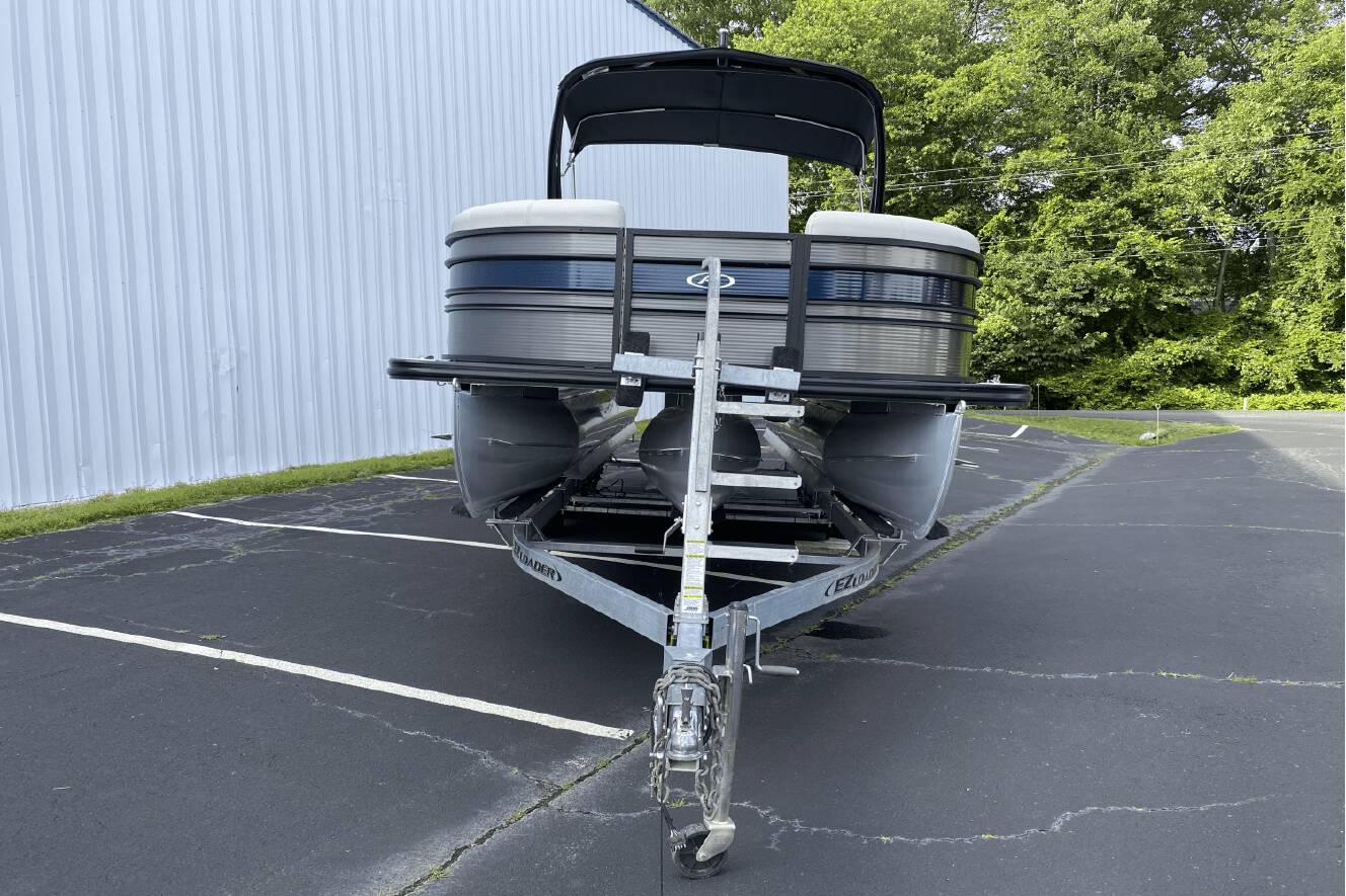 A photo of this 2022 Harris Sunliner 230 Sport