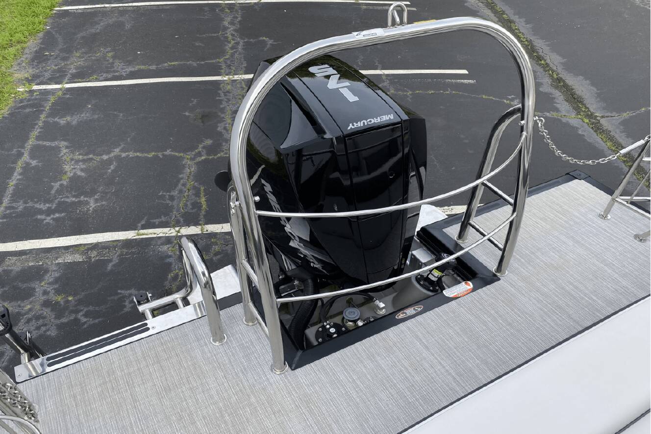 A photo of this 2022 Harris Sunliner 230 Sport
