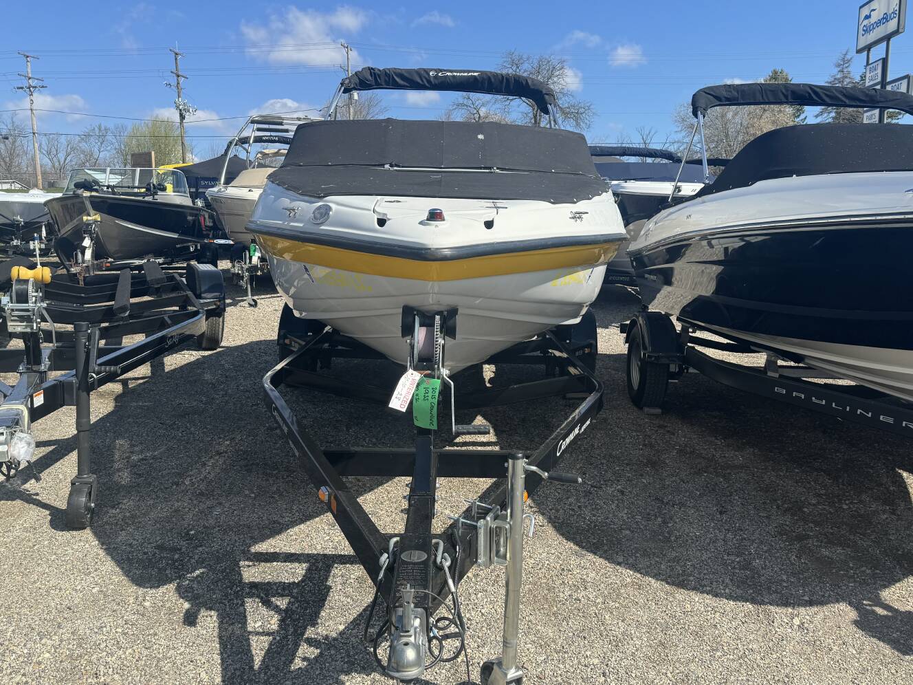 A photo of this 2015 Crownline 19SS