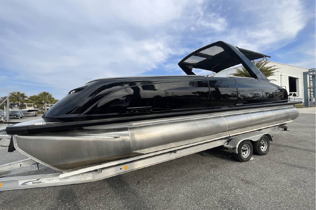 A photo of this 2024 Harris Crowne 250