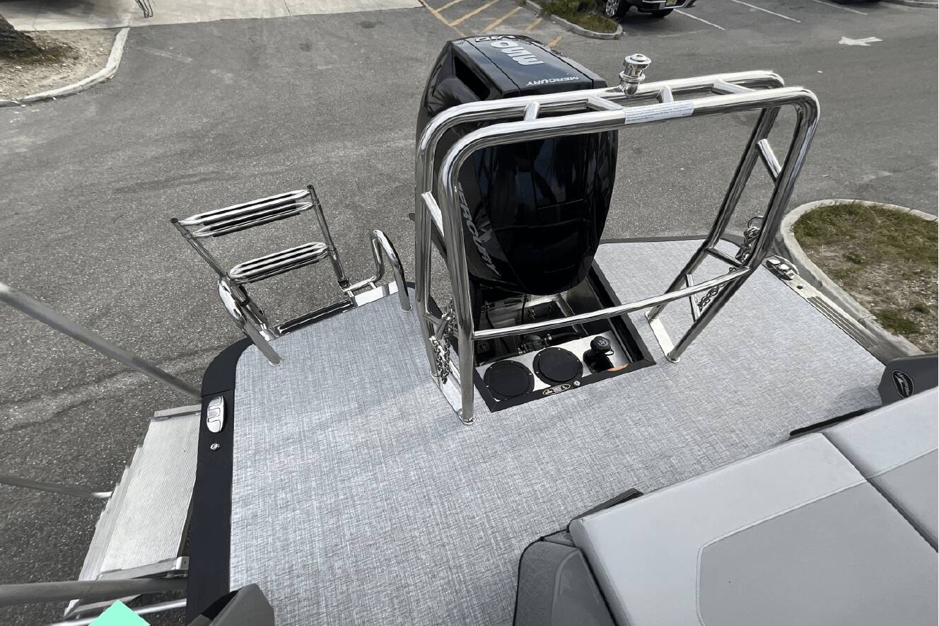 A photo of this 2024 Harris Crowne 250