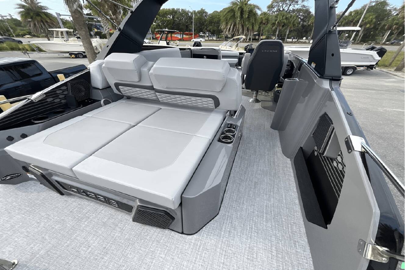 A photo of this 2024 Harris Crowne 250