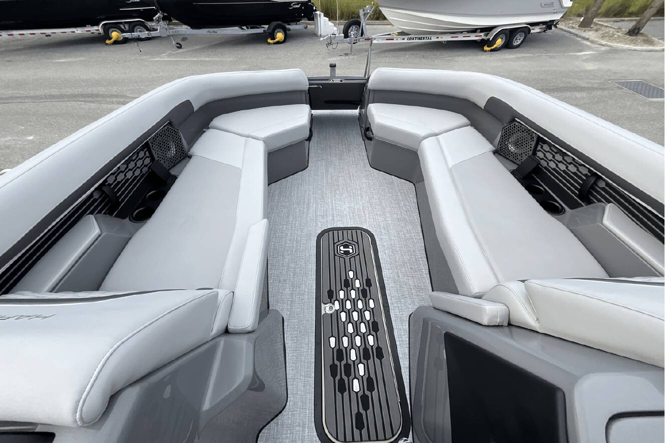 A photo of this 2024 Harris Crowne 250