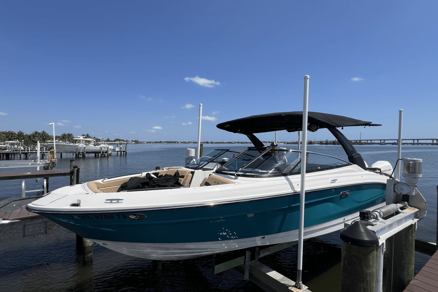 2024 Sea Ray 280 SLX OUTBOARD W 230 in stuart FL