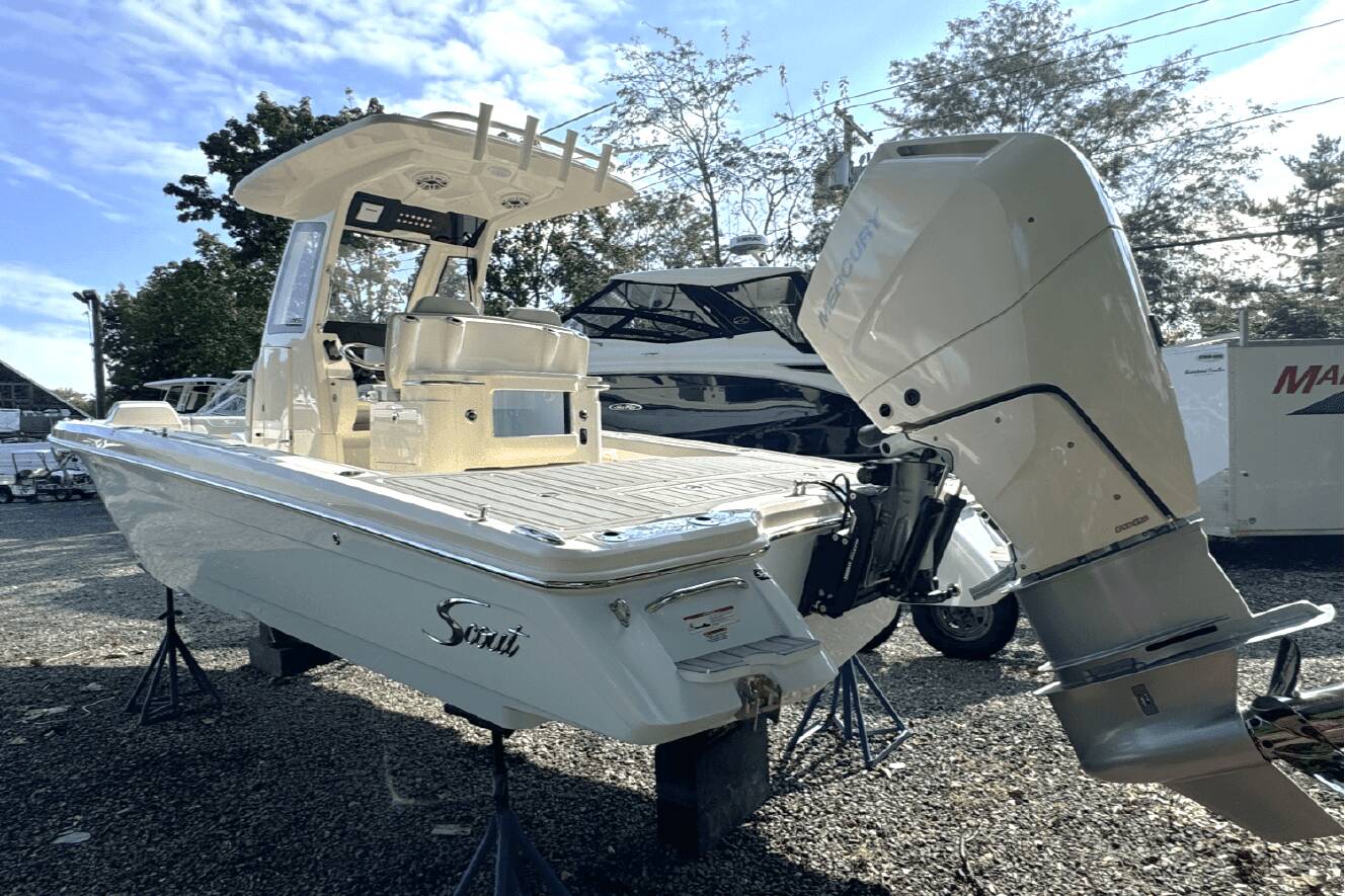 A photo of this 2025 Scout 281 XSS