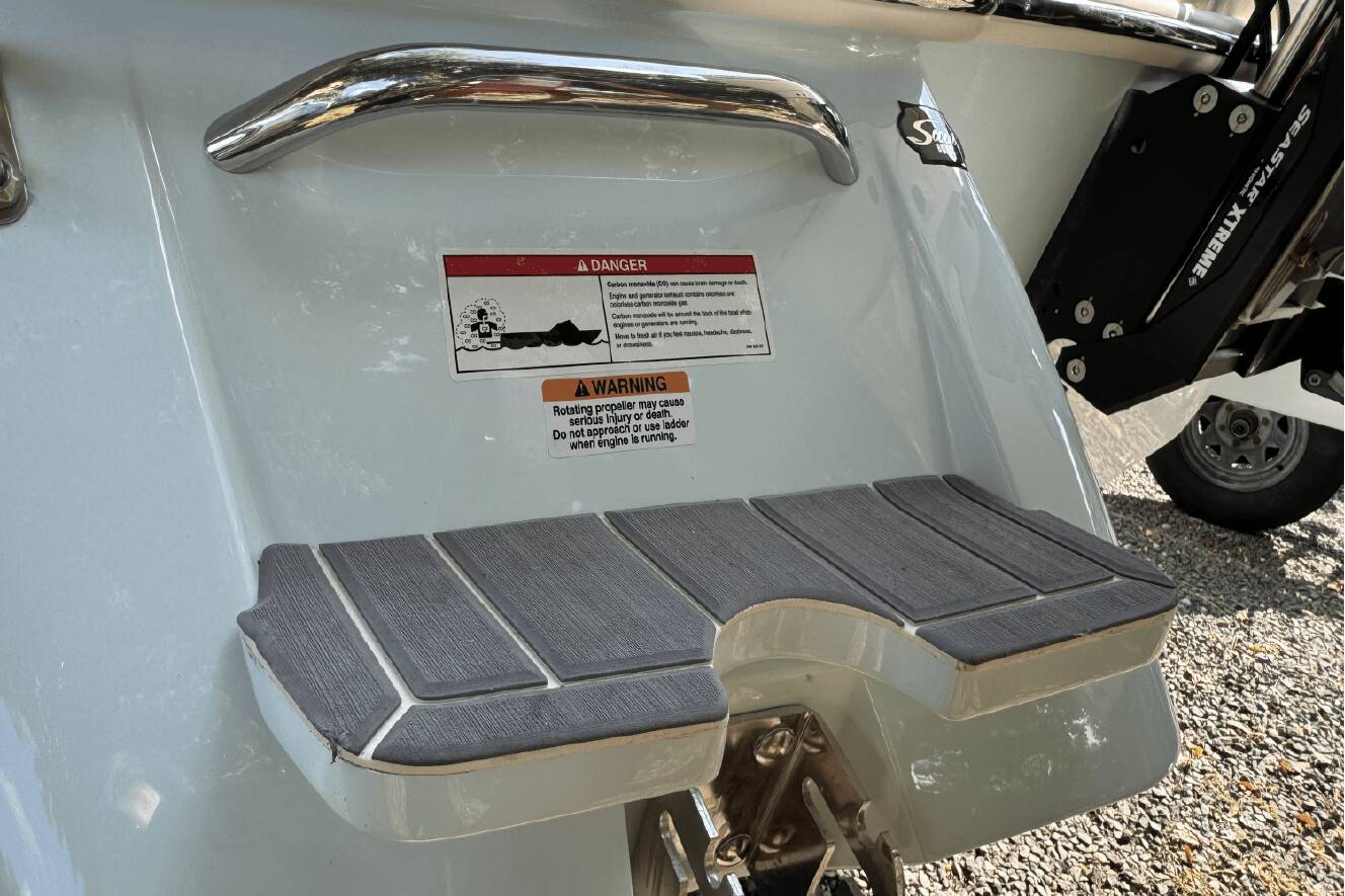 A photo of this 2025 Scout 281 XSS