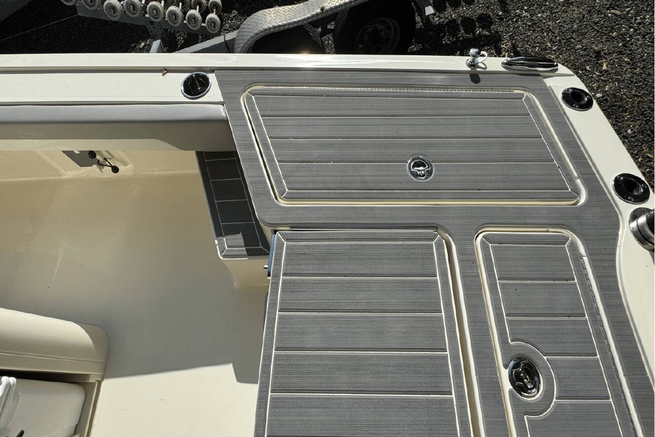 A photo of this 2025 Scout 281 XSS