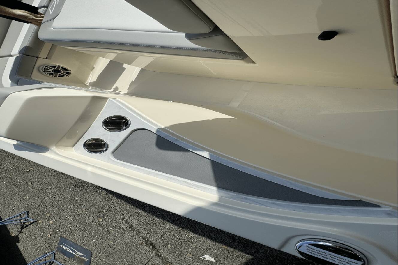 A photo of this 2025 Scout 281 XSS