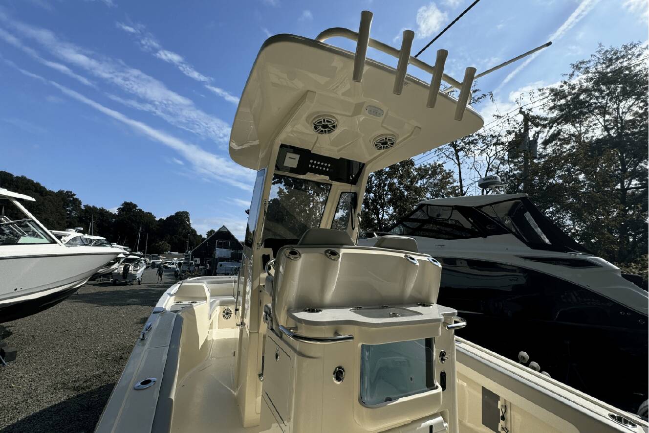 A photo of this 2025 Scout 281 XSS