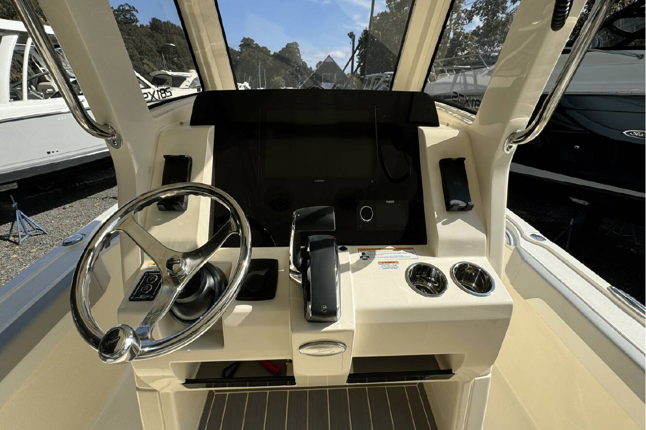 A photo of this 2025 Scout 281 XSS