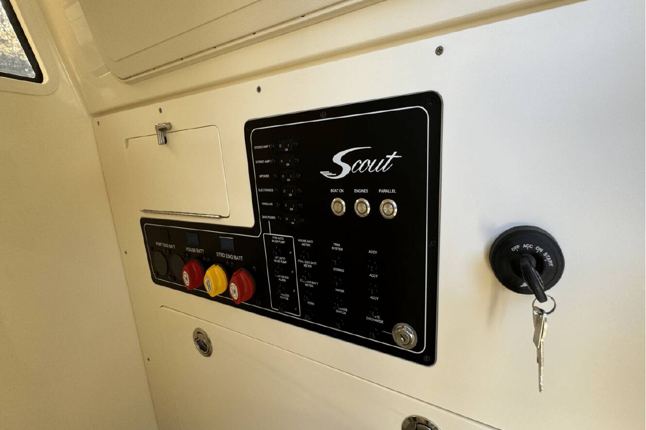 A photo of this 2025 Scout 281 XSS