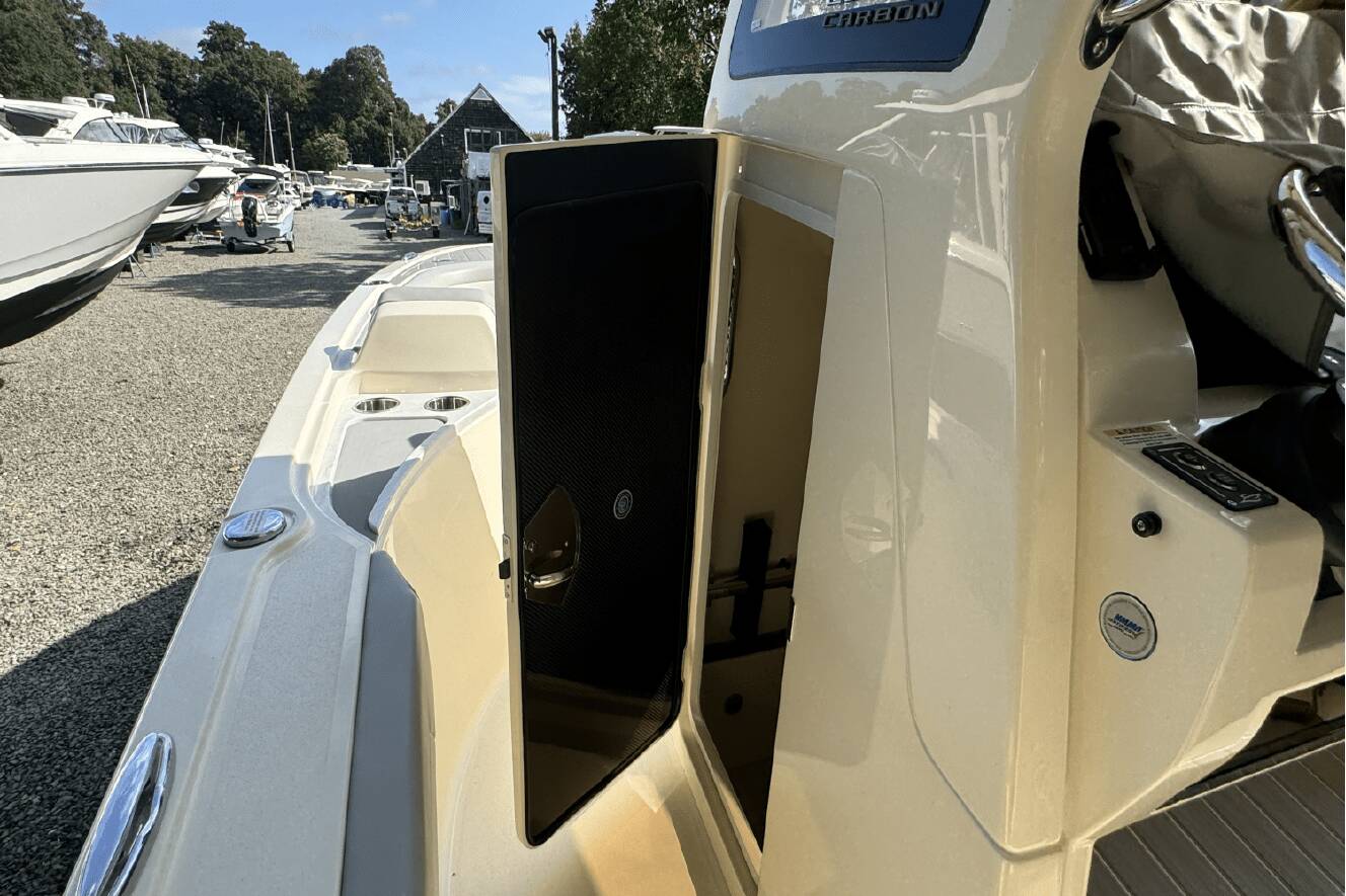 A photo of this 2025 Scout 281 XSS