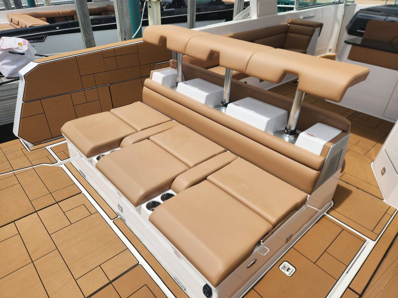 A photo of this 2024 Aviara AV40