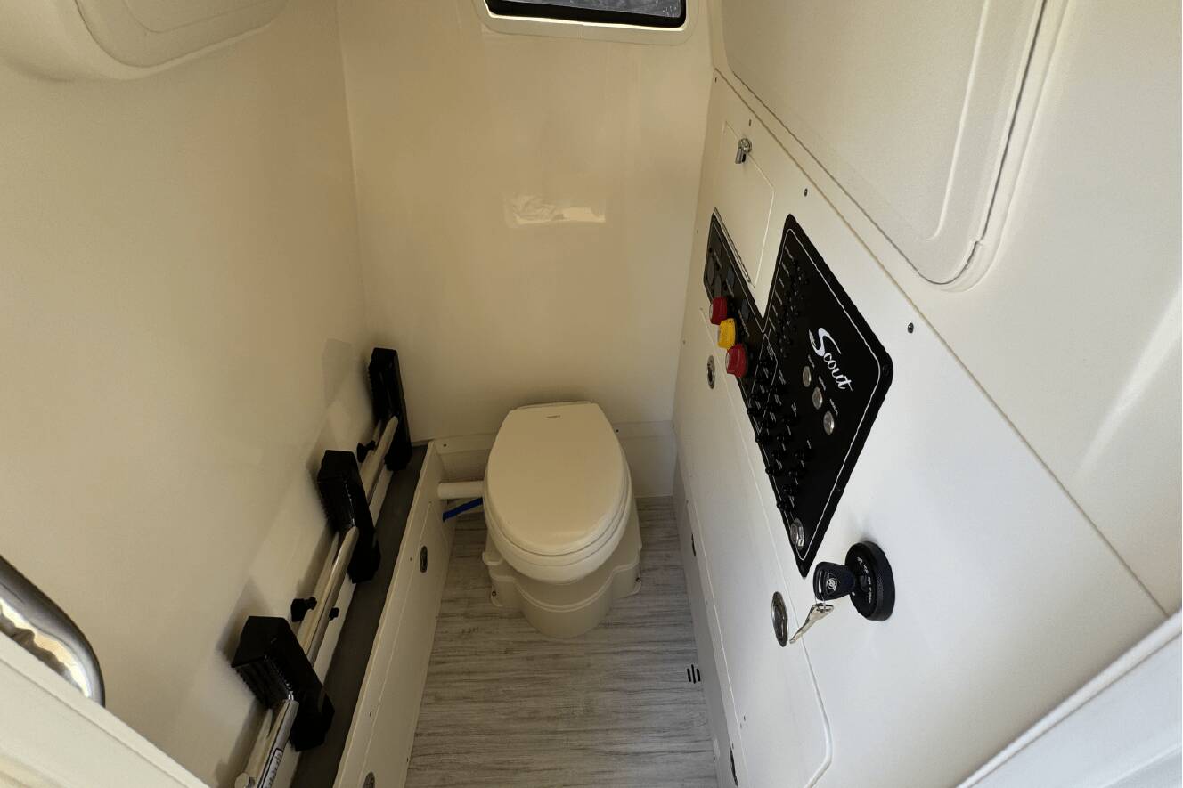 A photo of this 2025 Scout 281 XSS