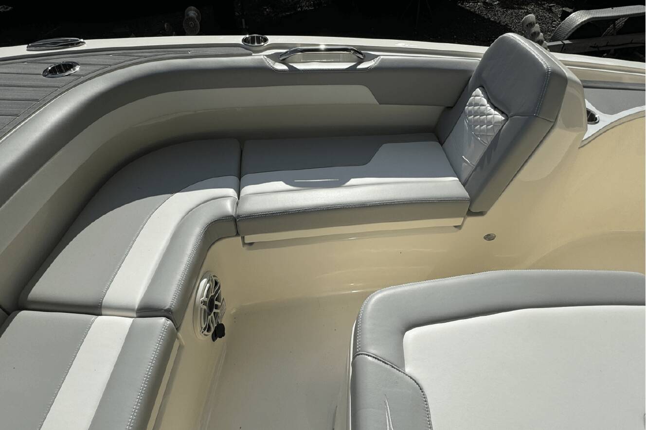 A photo of this 2025 Scout 281 XSS