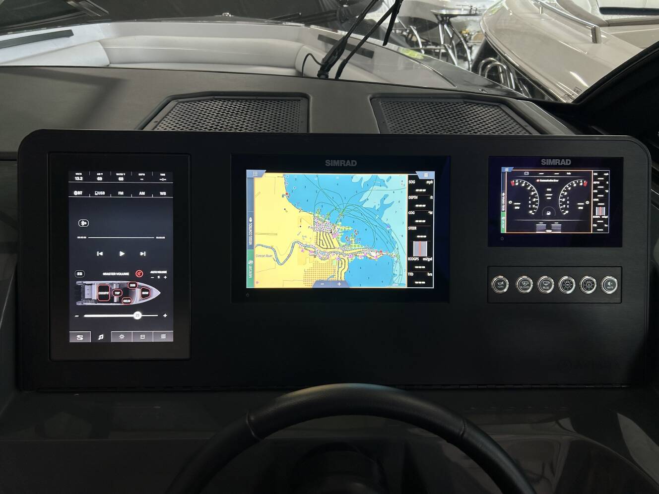 A photo of this 2024 Aviara AV32 Outboard