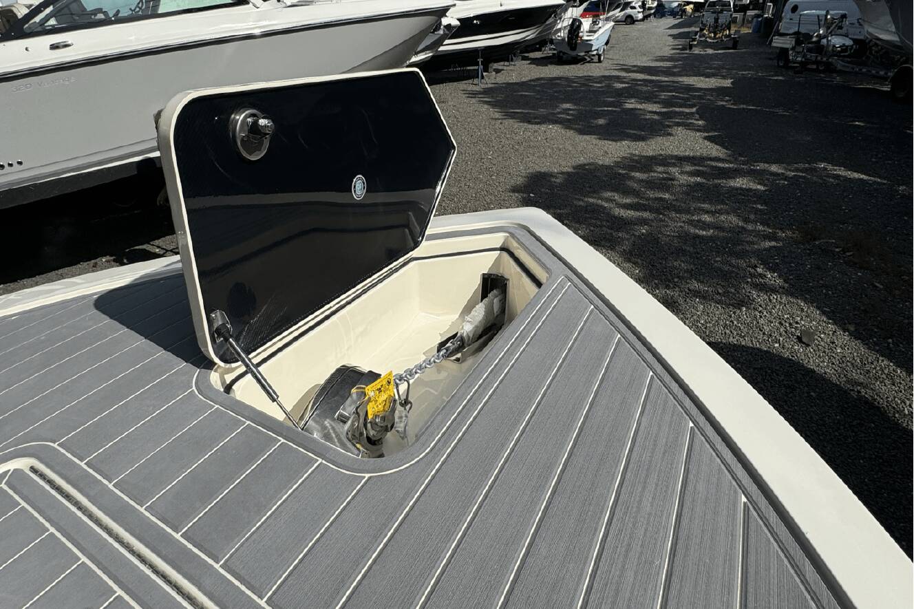 A photo of this 2025 Scout 281 XSS