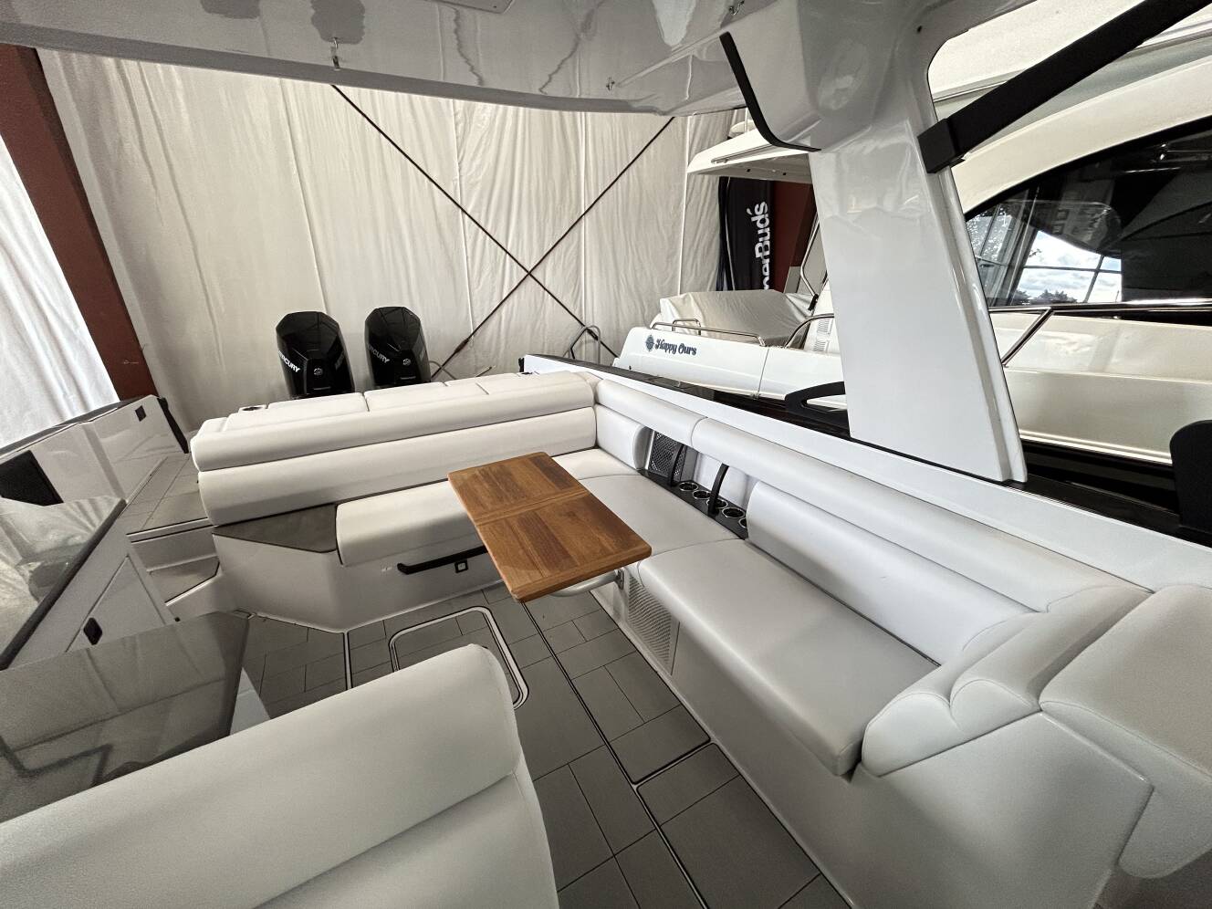 A photo of this 2024 Aviara AV32 Outboard