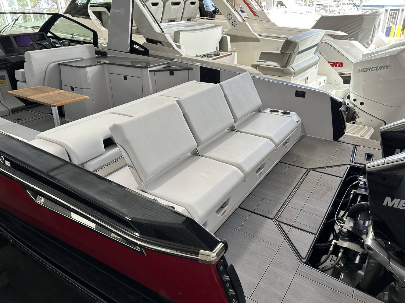 A photo of this 2024 Aviara AV32 Outboard