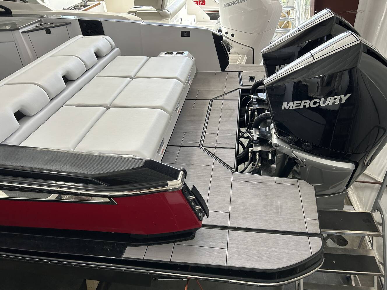 A photo of this 2024 Aviara AV32 Outboard