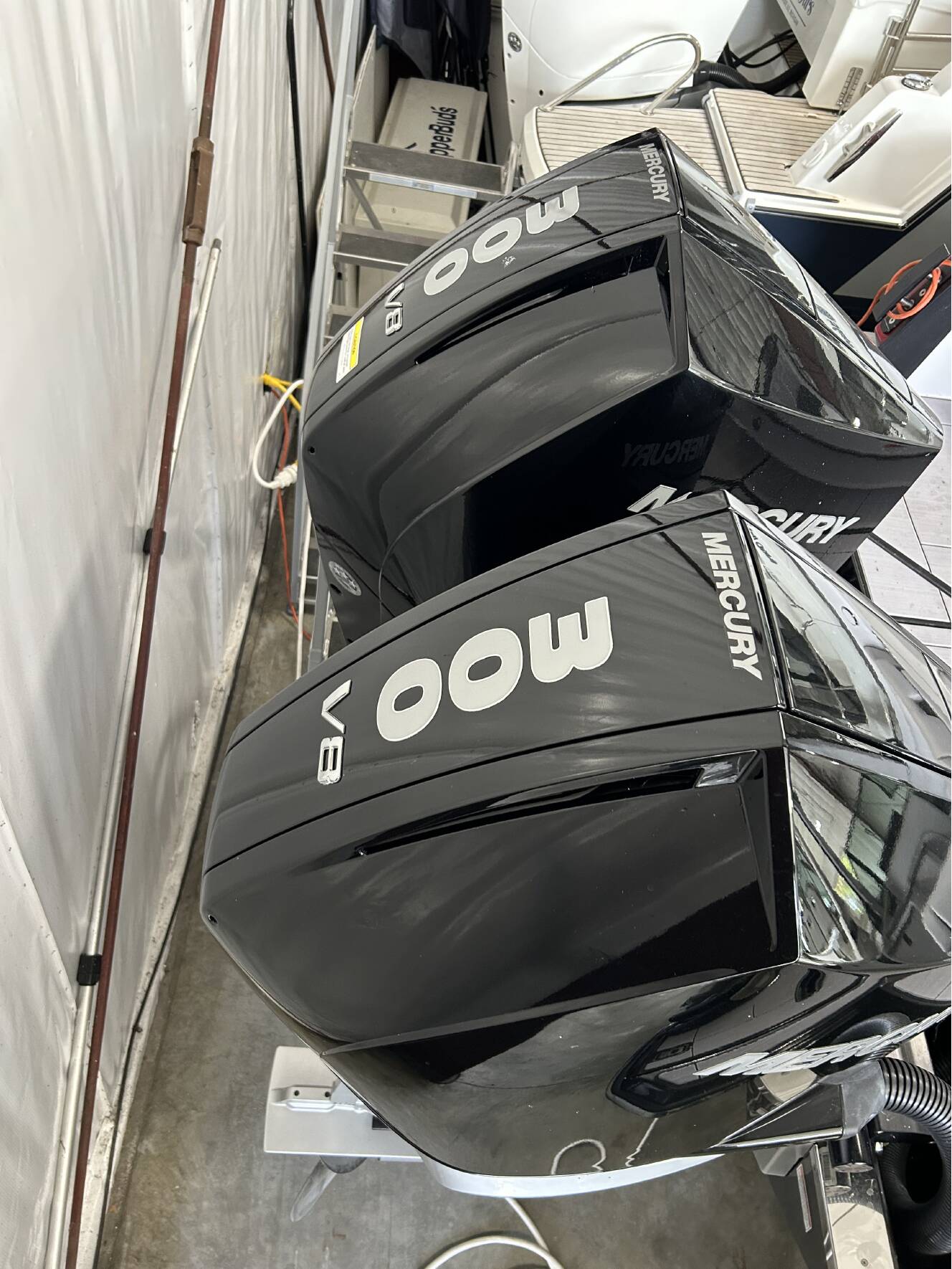 A photo of this 2024 Aviara AV32 Outboard