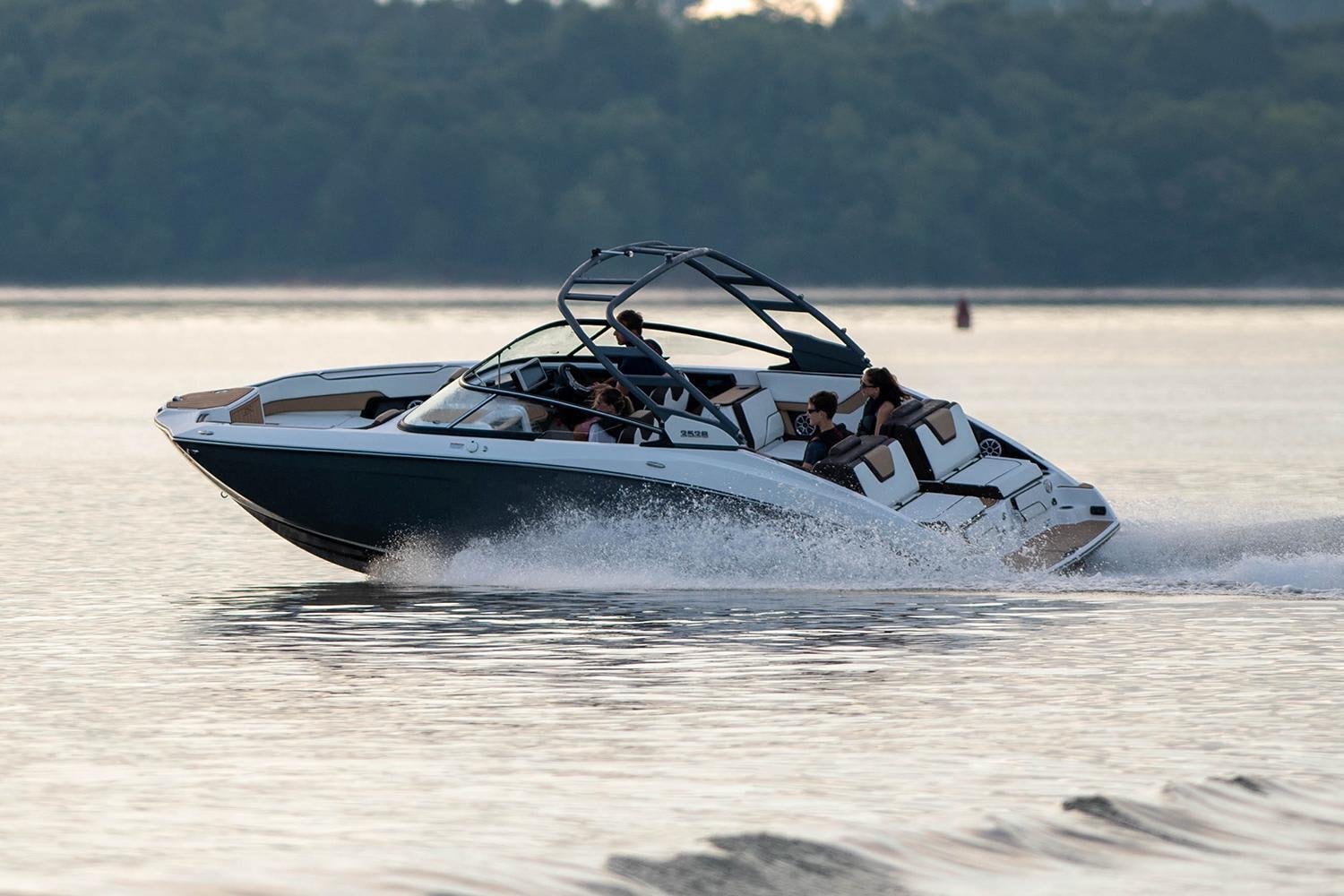 2025 Yamaha 252S in pewaukee WI