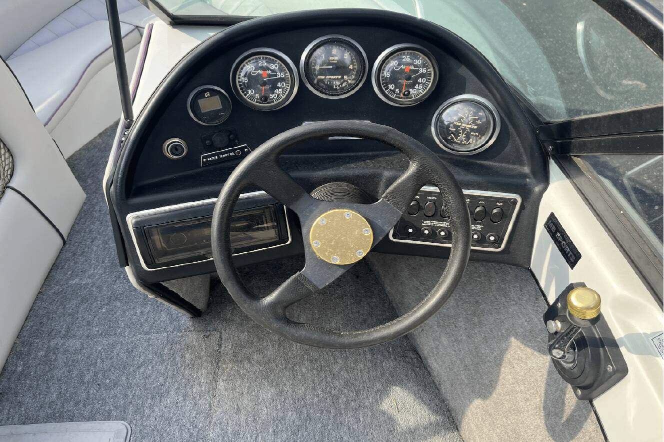 A photo of this 1997 Mb Sport BOSS 210 MB