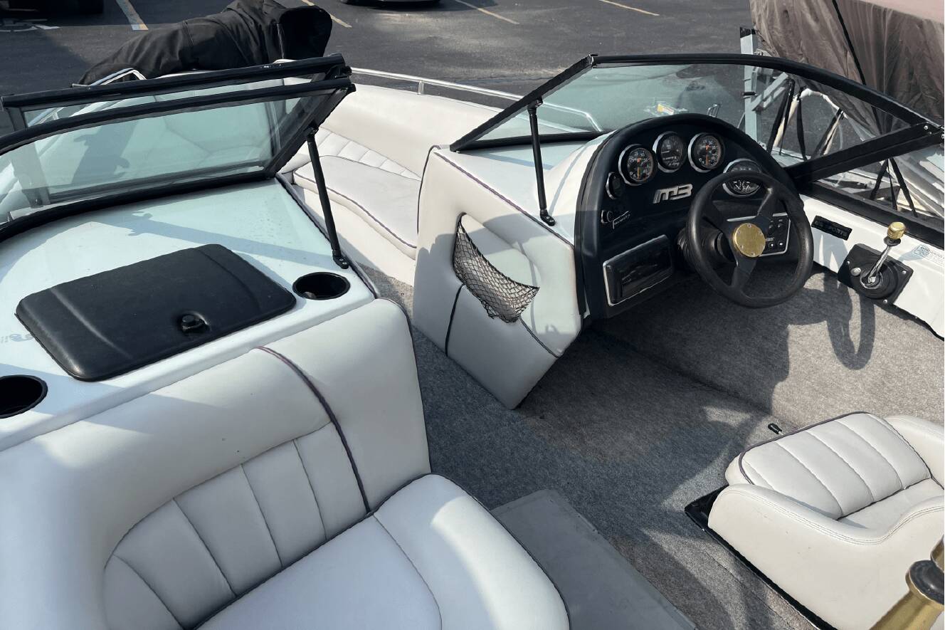 A photo of this 1997 Mb Sport BOSS 210 MB