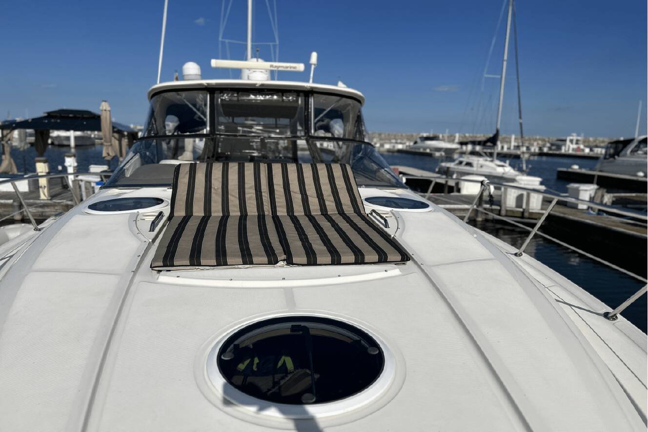 A photo of this 2005 Regal COMMODORE 4260