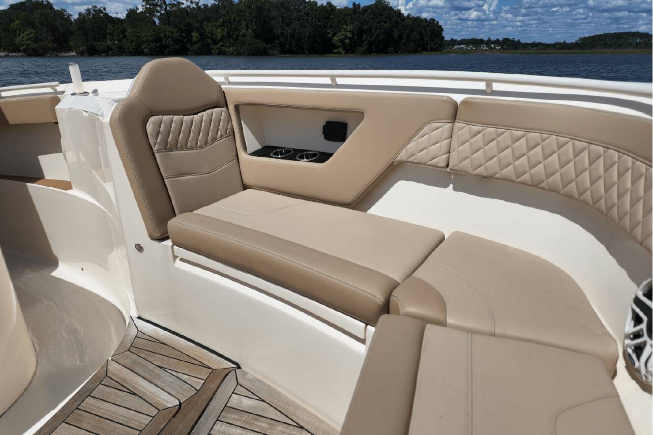 A photo of this 2025 Scout 377 LXF