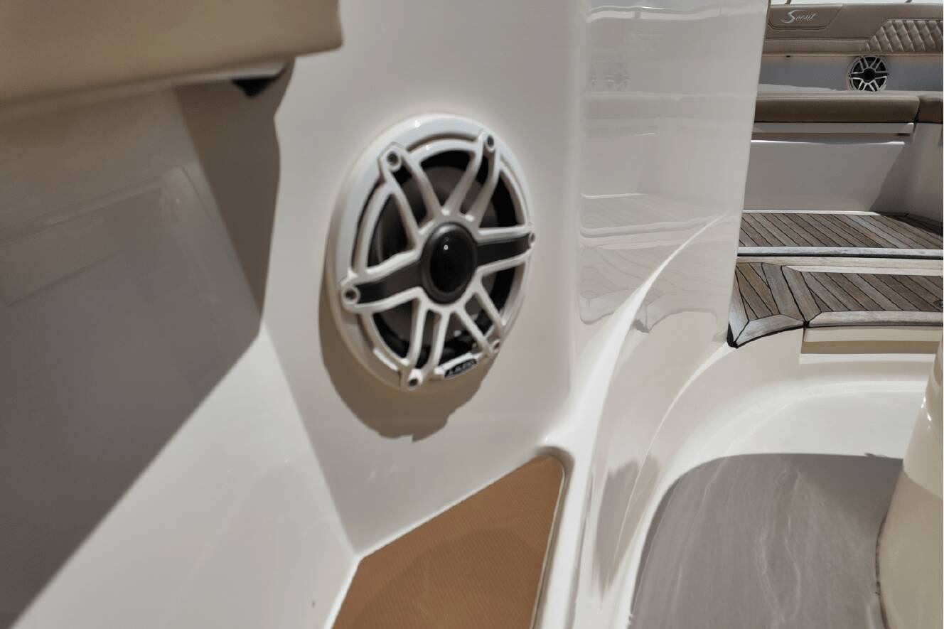 A photo of this 2025 Scout 377 LXF