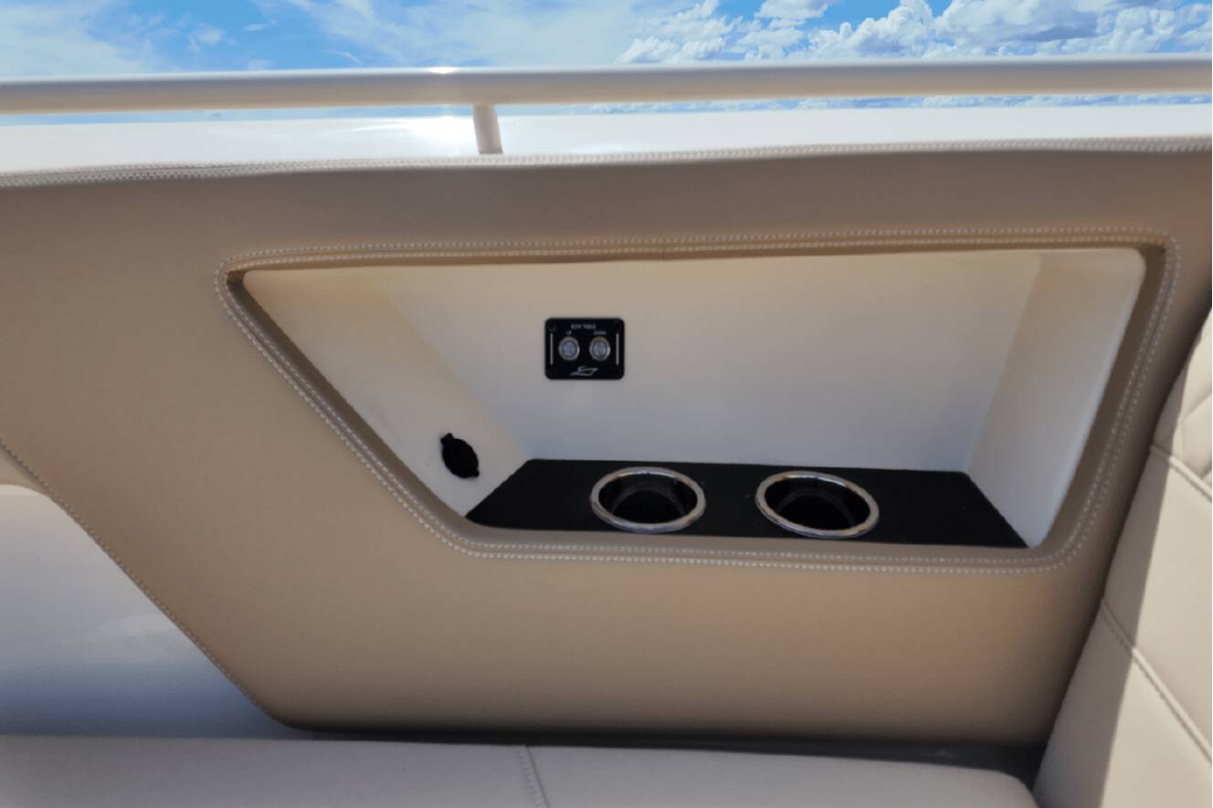 A photo of this 2025 Scout 377 LXF