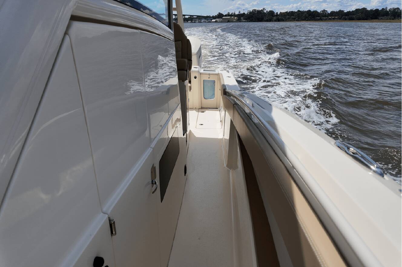 A photo of this 2025 Scout 377 LXF