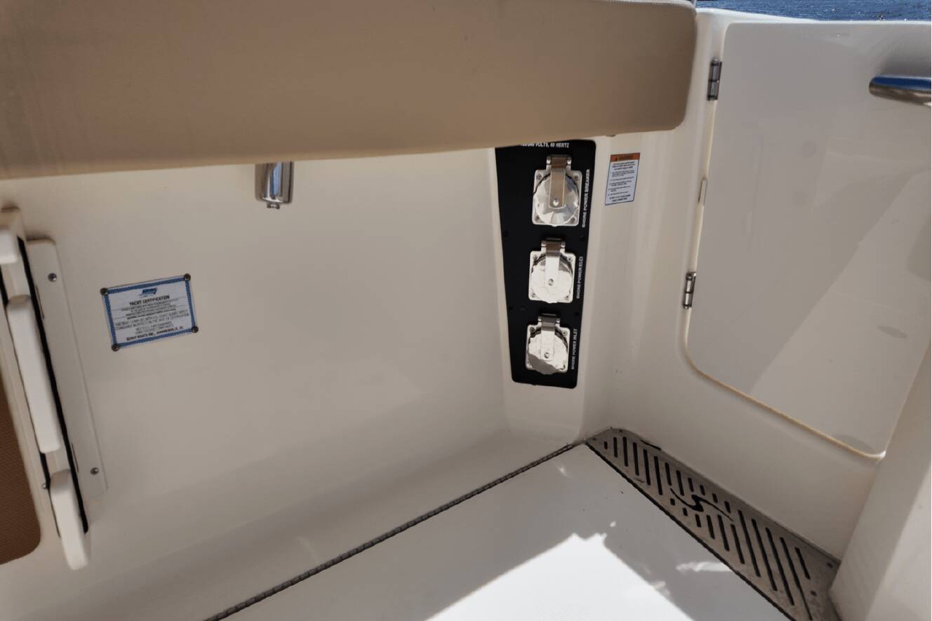 A photo of this 2025 Scout 377 LXF
