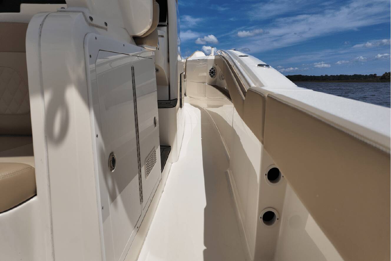 A photo of this 2025 Scout 377 LXF