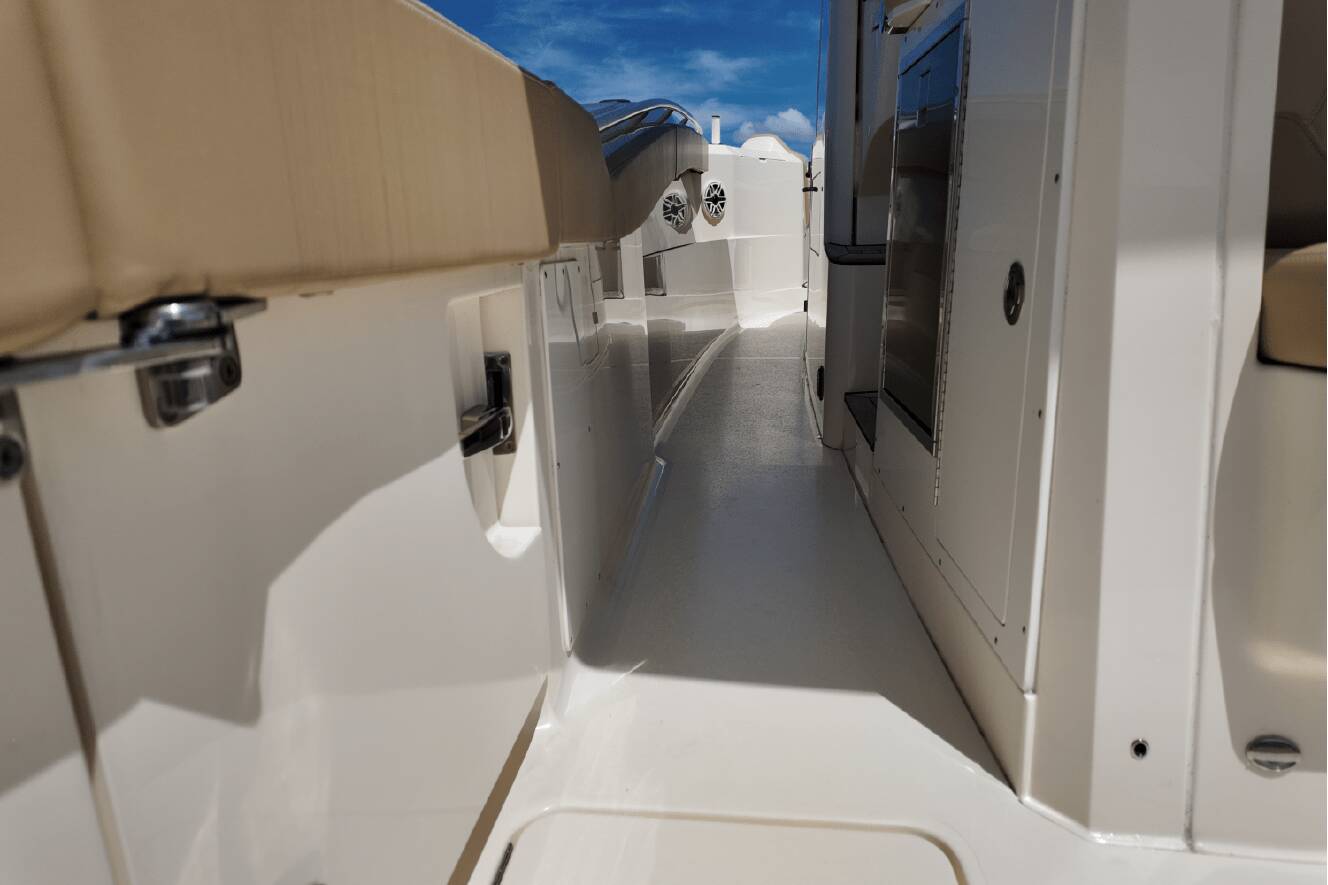 A photo of this 2025 Scout 377 LXF