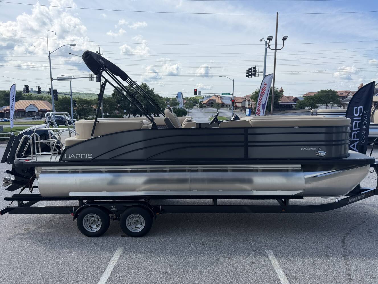 A photo of this 2025 Harris 230 Sunliner