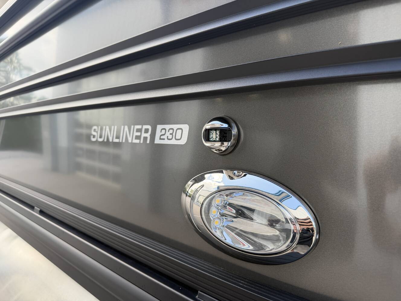 A photo of this 2025 Harris 230 Sunliner