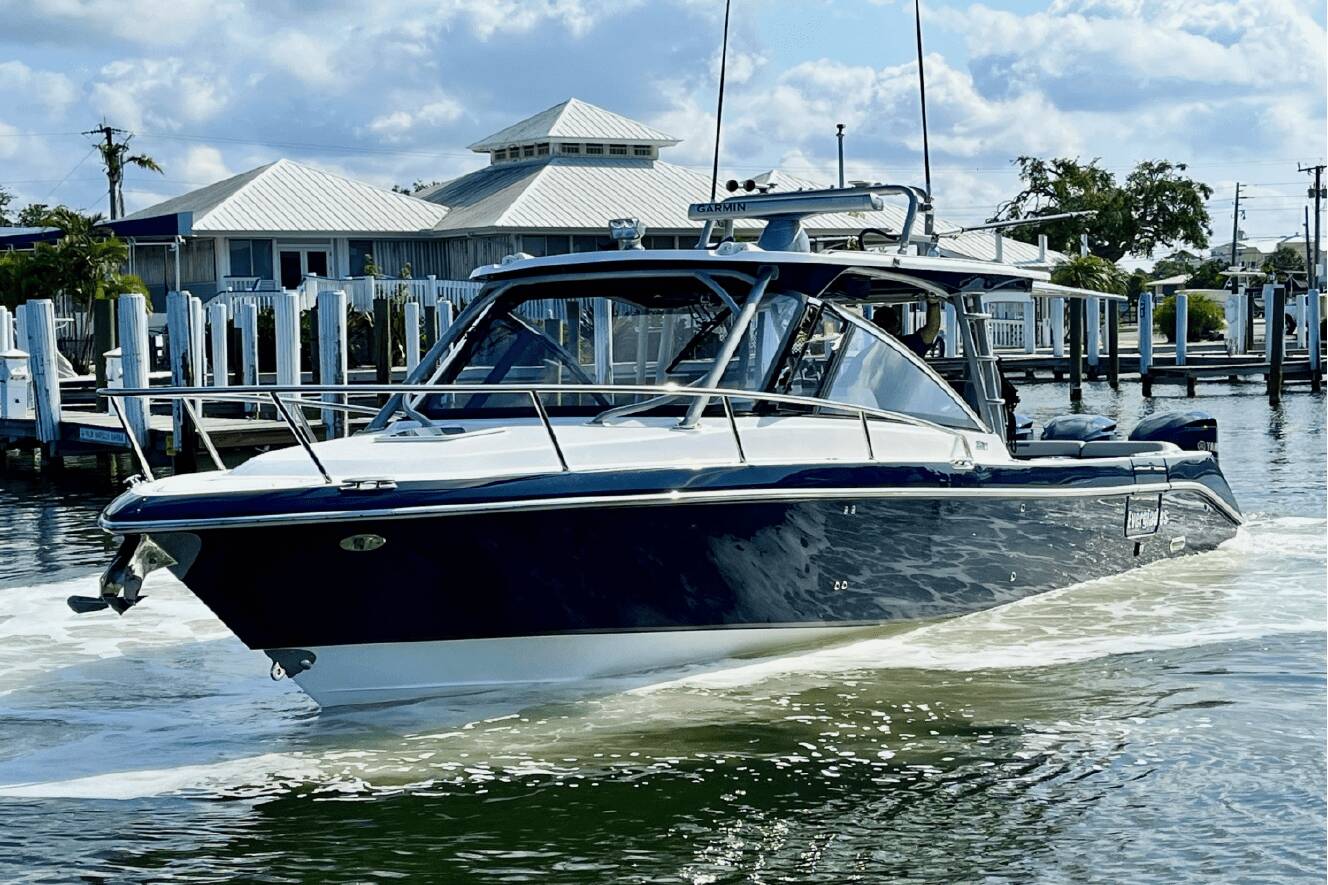 A photo of this 2019 Everglades 360LXC